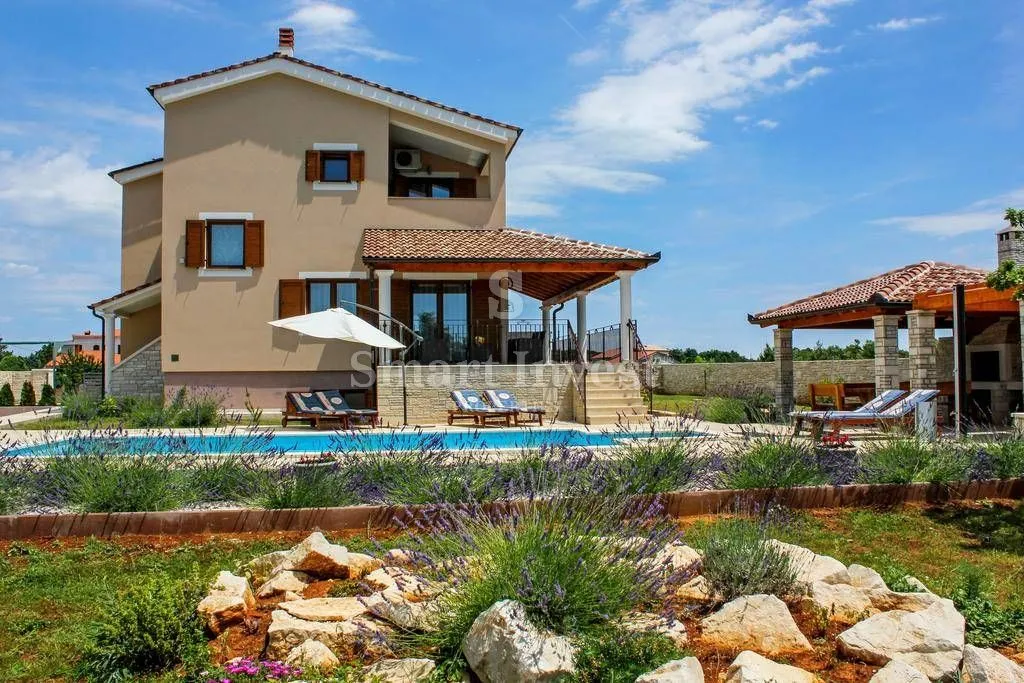 istra, prekrasna kuća s bazenom za 10-12 osoba na 2000 m2 - slika 2