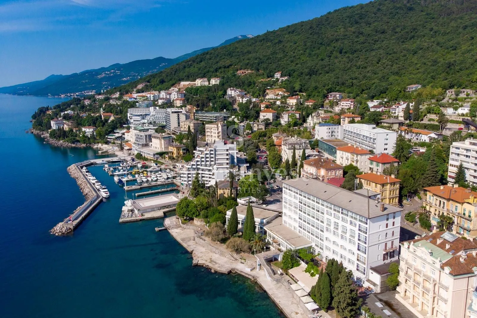 opatija, luksuzan stan od 80 m2 u stoljetnoj vili! - slika 26