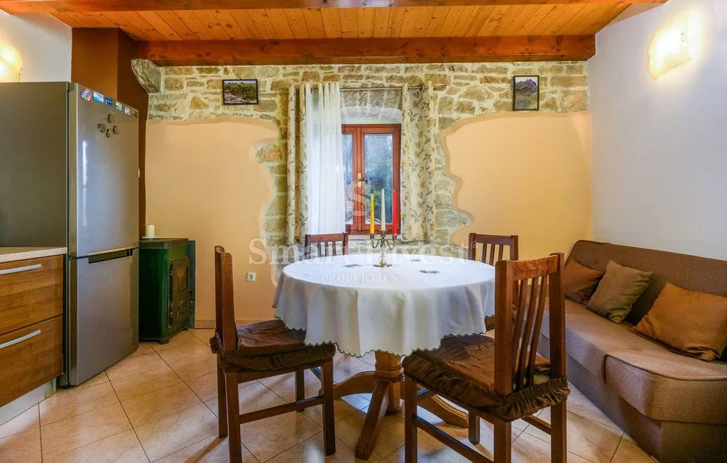 istra - gračišće, prekrasno renovirana kamena kuća - slika 10
