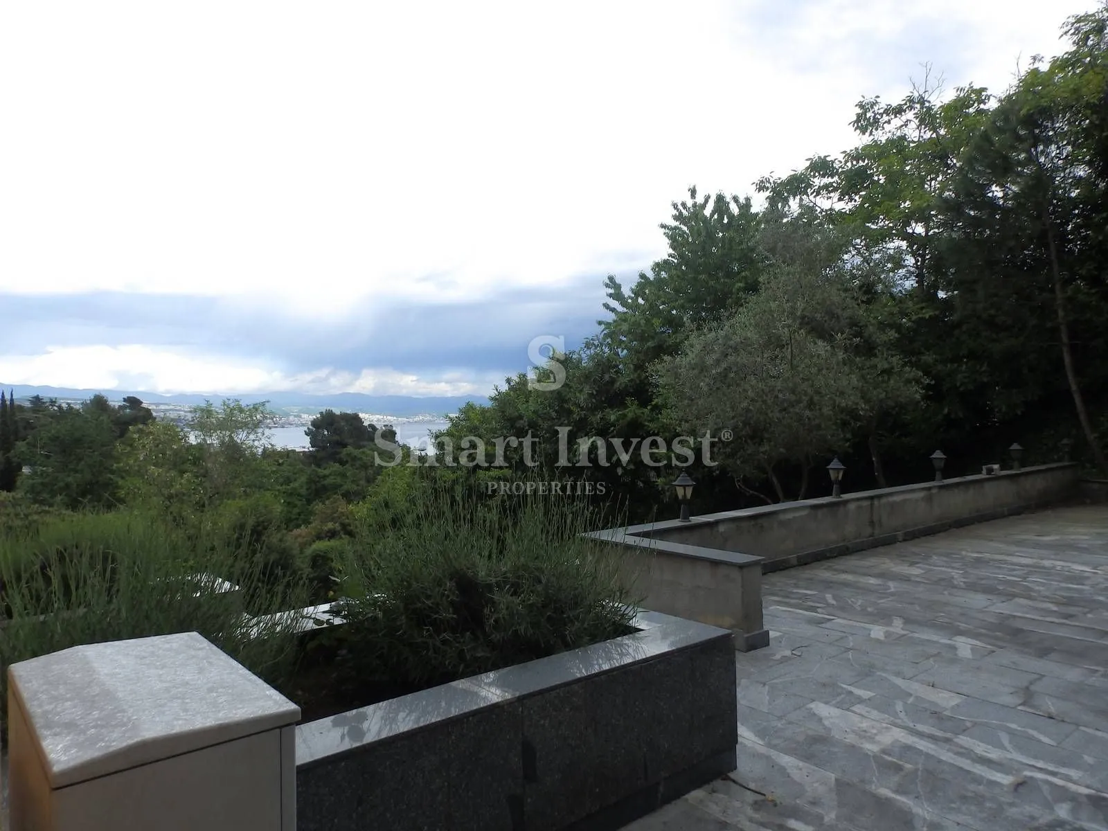 opatija, prodaje se vila sa 15 apartmana, 500 m od mora! - slika 28