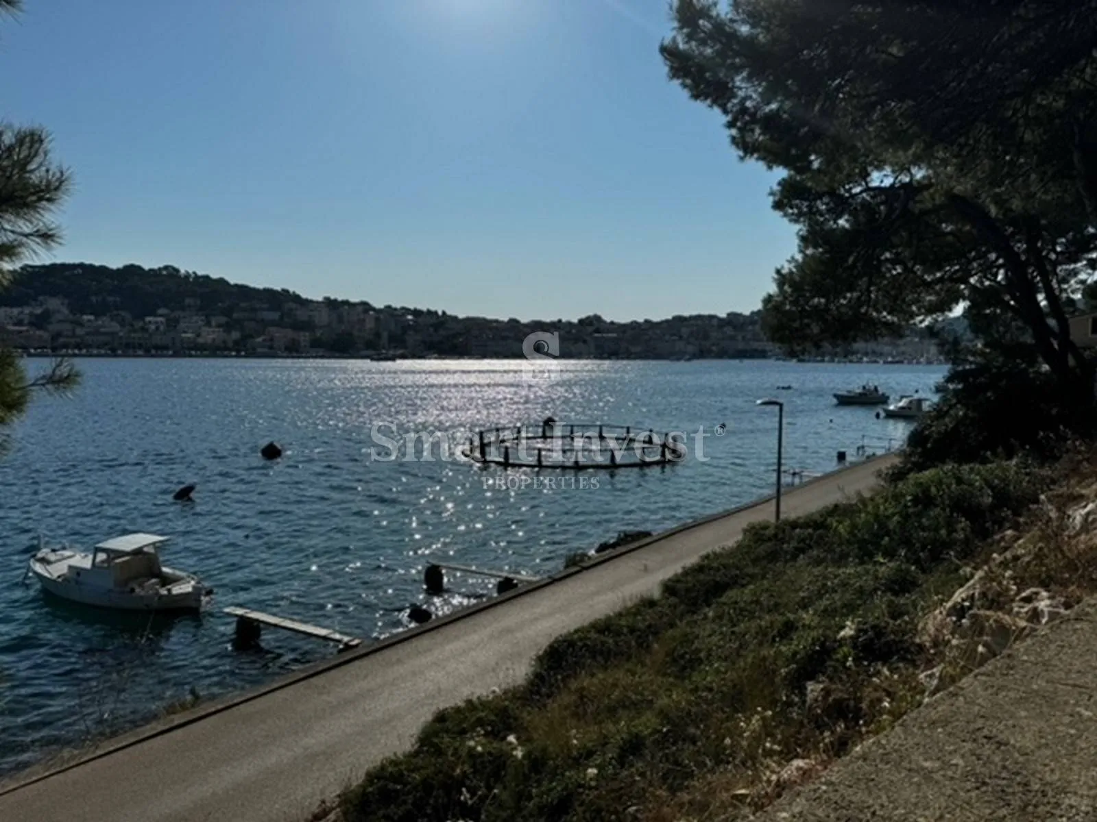 mali lošinj, zgrada i građevinsko zemljište prvi red uz more - slika 14