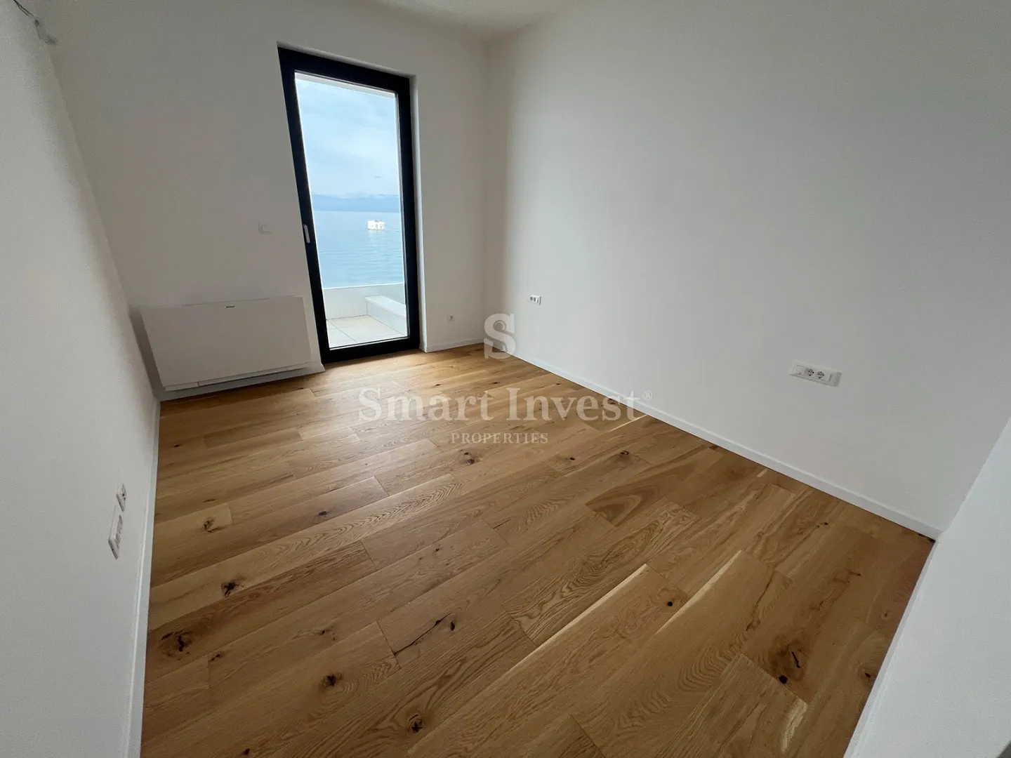 pećine, stan 2s+db u vrhunskoj novogradnji prvi red do mora (stan 2) - slika 7