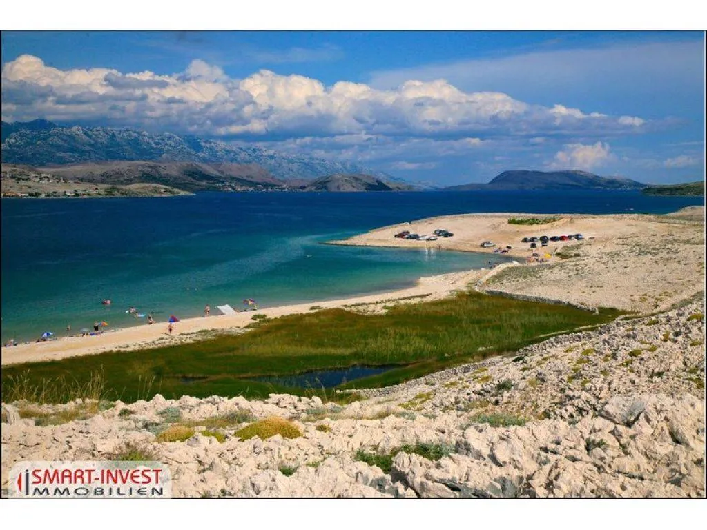 OTOK PAG, zemljište uz samo more - Novalja