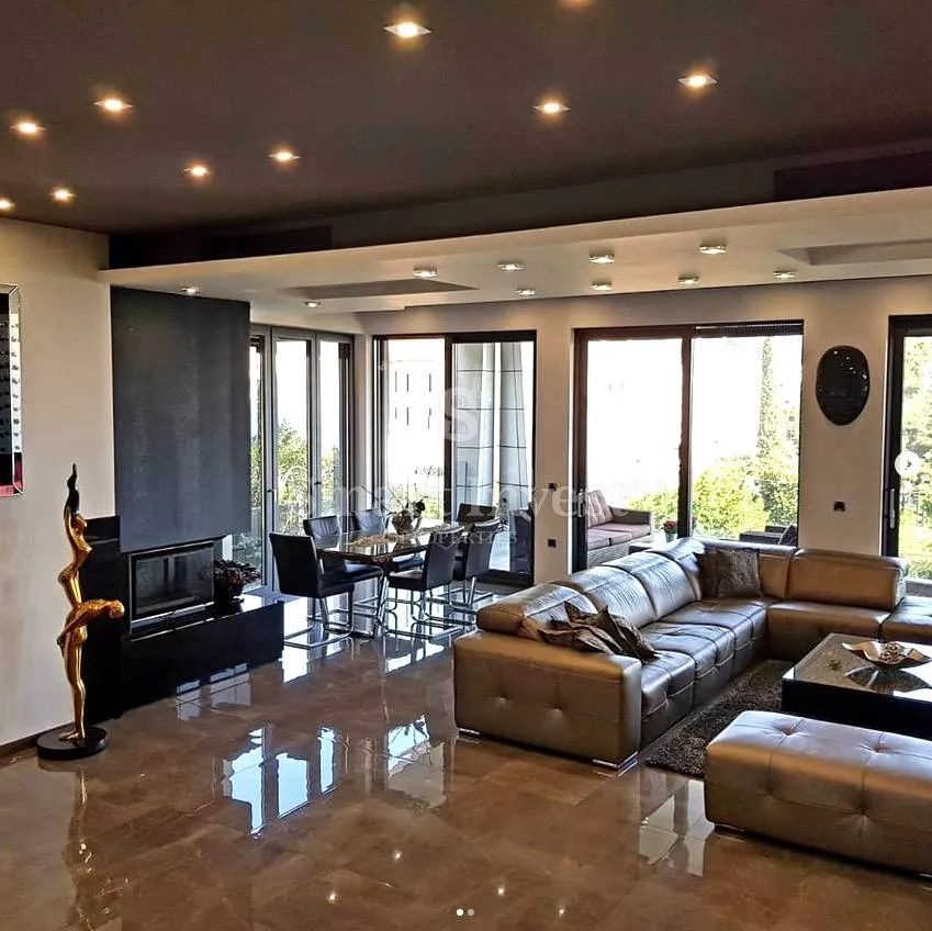 opatija - centar, ekskluzivna vila s pogledom na more, 100 m od mora! - slika 12