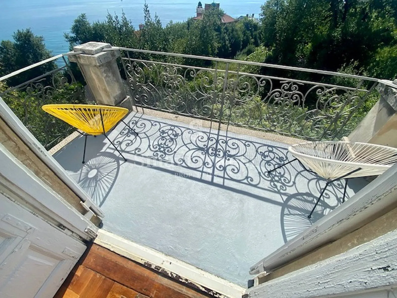 opatija, dvoetažni stan prvi red do mora - slika 23