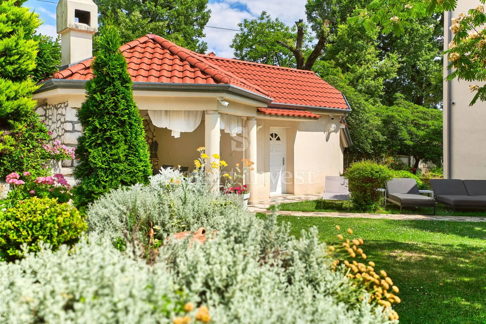opatija, vila s pogledom na more i velikom okućnicom - slika 17