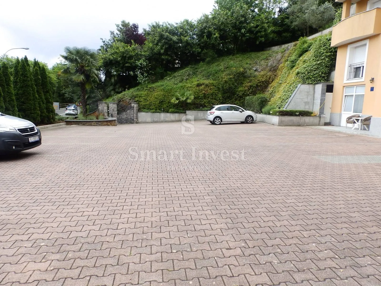 opatija, prodaje se vila sa 15 apartmana, 500 m od mora! - slika 4