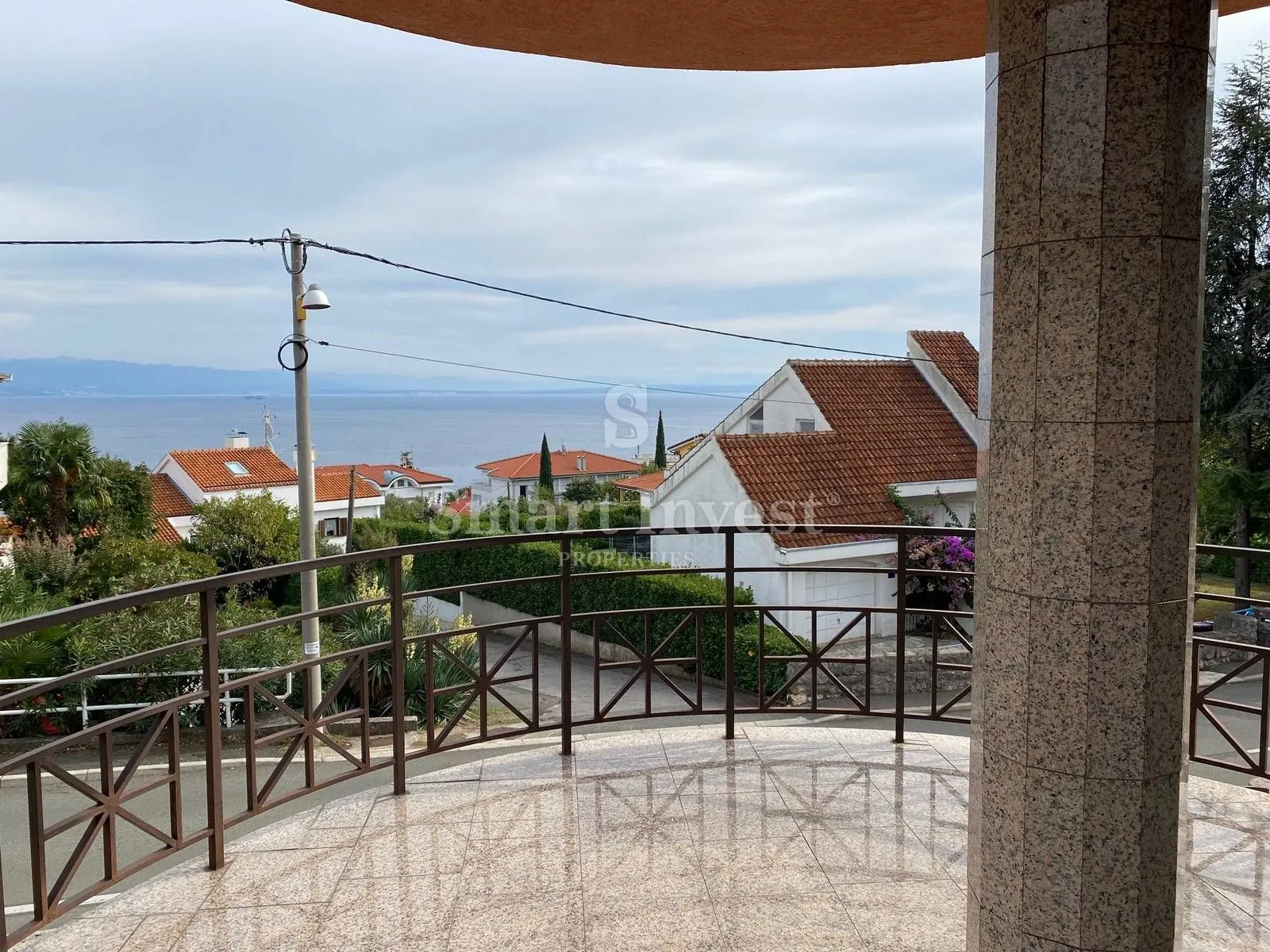 IČIĆI, samostojeća kuća od 460 m2 s pogledom na more - Ičići, Opatija
