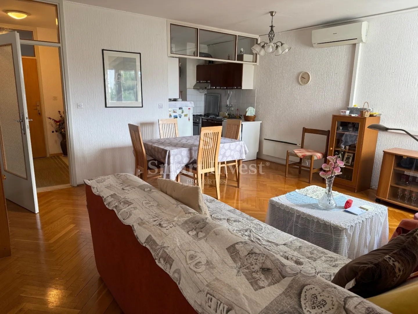 gornja vežica, komforan stan 3s+db - slika 2