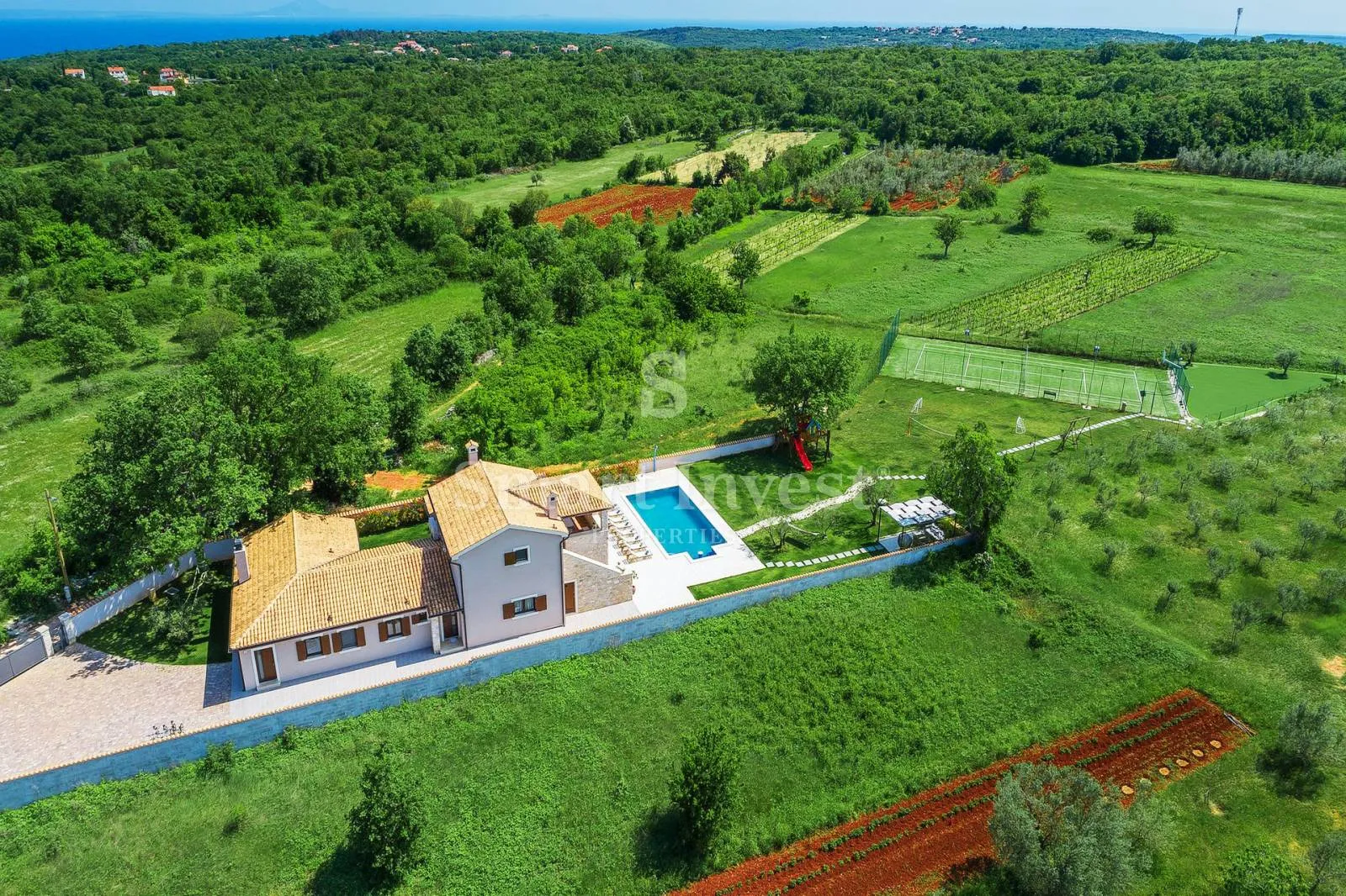 krnica, luksuzna vila s wellnessom, golfom i sportskim terenima - slika 2