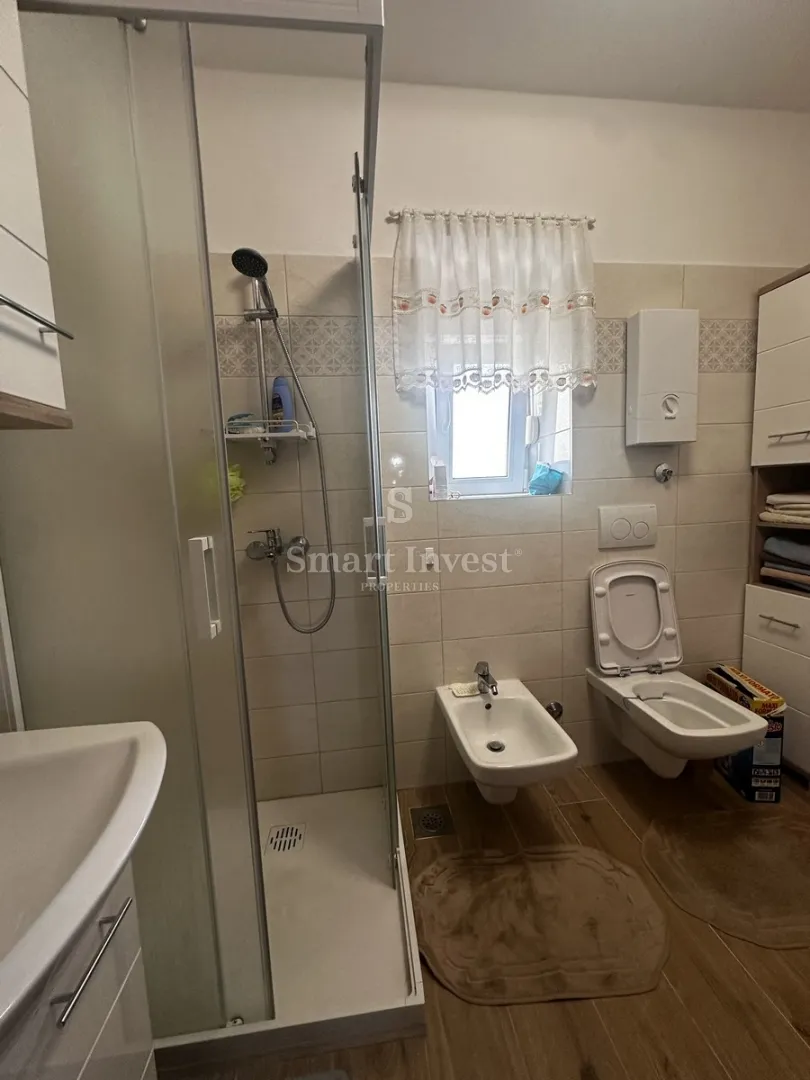 matulji - rukavac, samostojeća kuća s 3 stana i pogledom! - slika 10