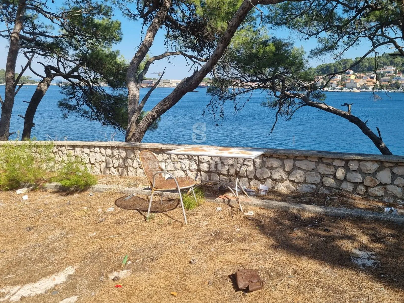 mali lošinj, zgrada i građevinsko zemljište prvi red uz more - slika 22