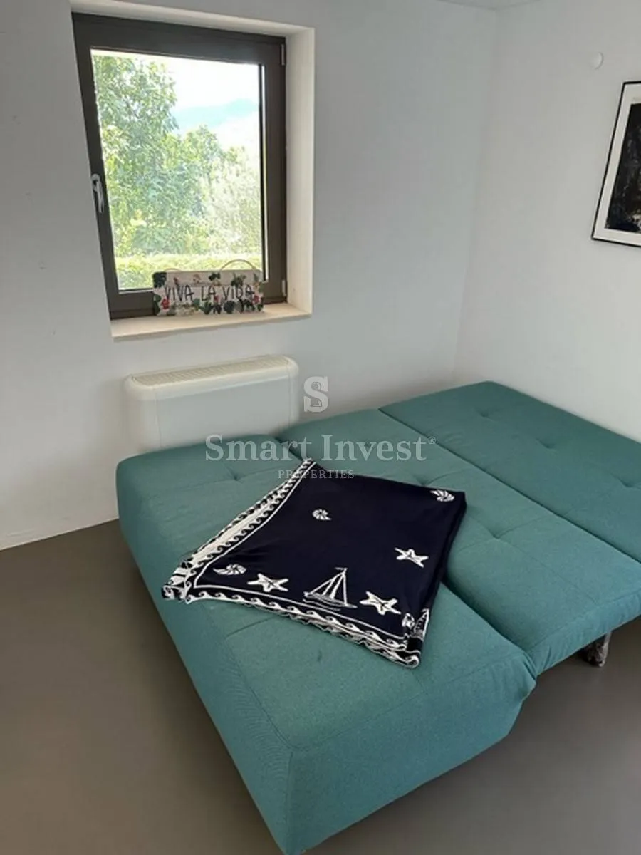 ičići - poljane, kuća površine 500 m2 - slika 11