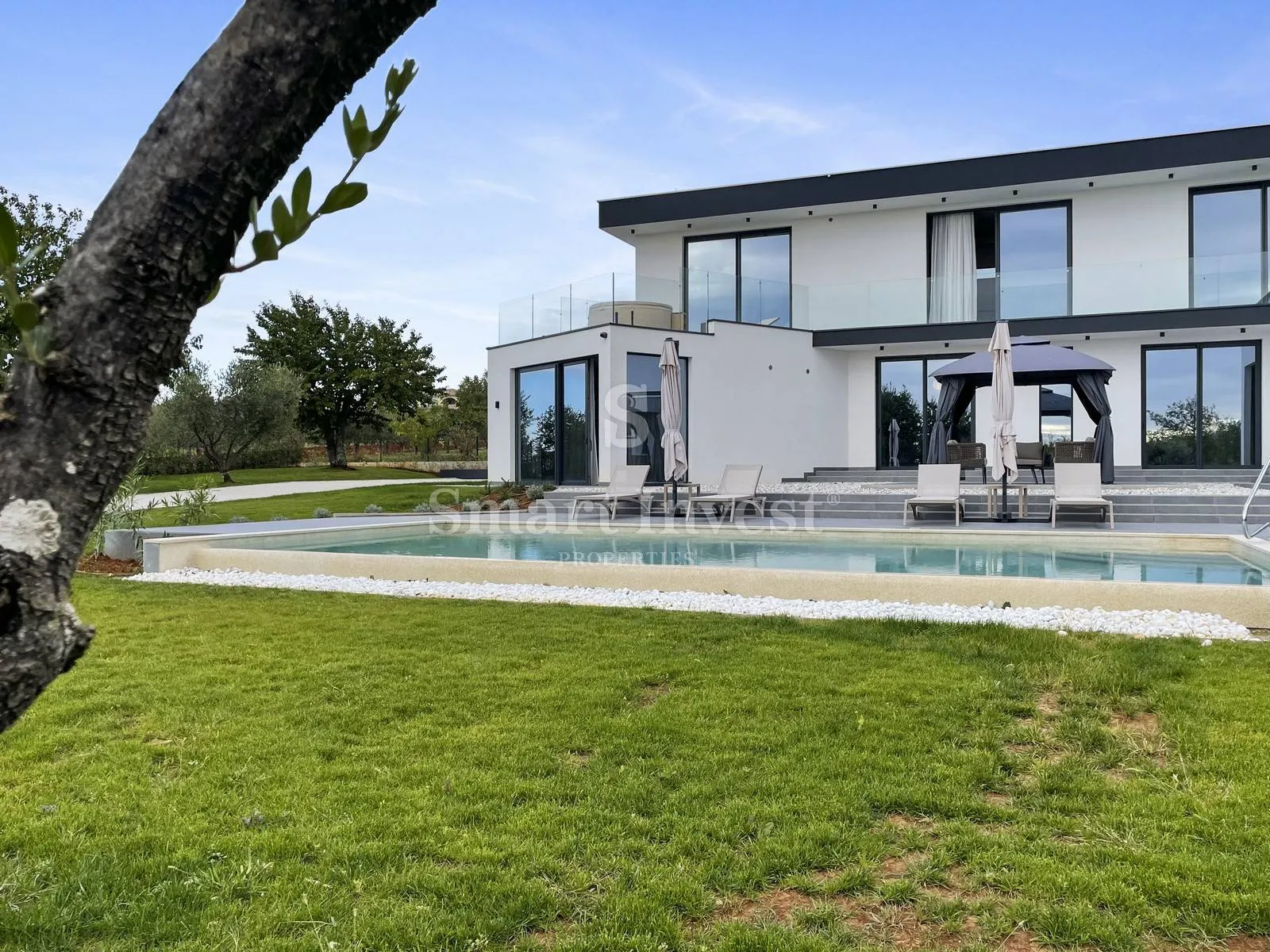 poreč - kaštelir, moderna vila s grijanim bazenom i pogledom na more, prodaja - slika 24