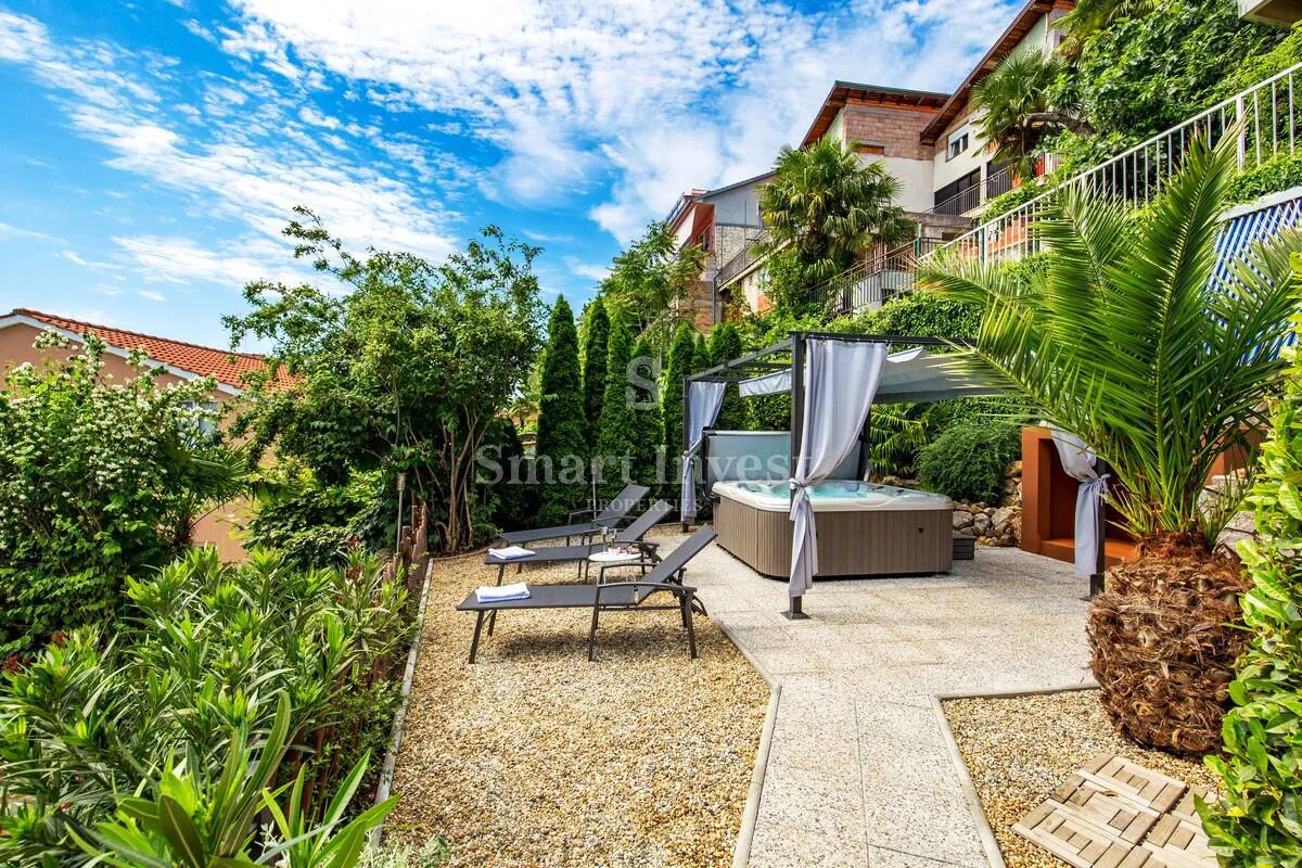 opatija, luksuzan penthouse drugi red do mora, s okućnicom - slika 39