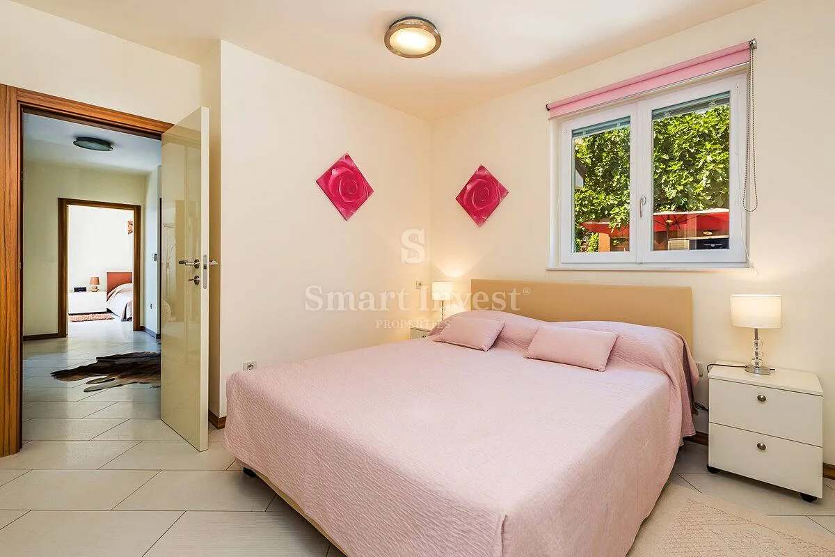 opatija, luksuzan penthouse drugi red do mora, s okućnicom - slika 26