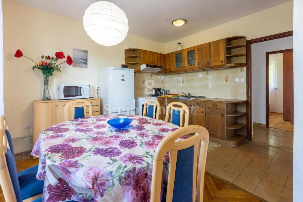 dramalj, kuća sa 5 apartmana i 2 garaže blizu mora - slika 19