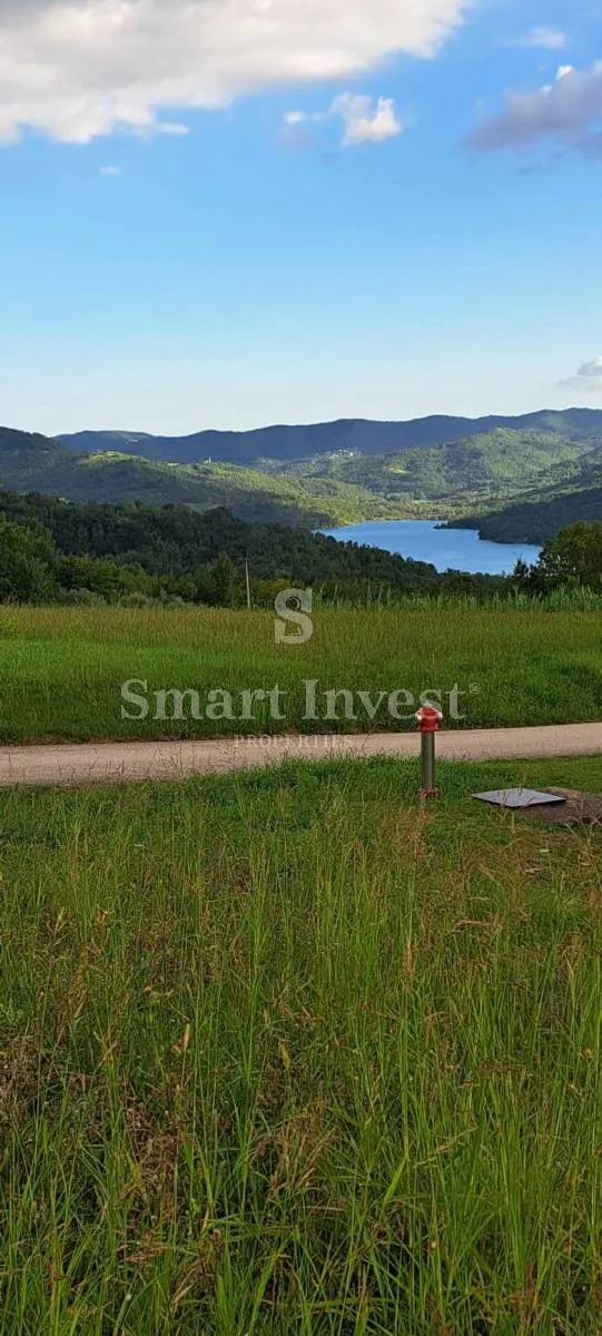 motovun, vrh, građ. zemljište s pogledom na butonigu 1630 m2 - slika 4