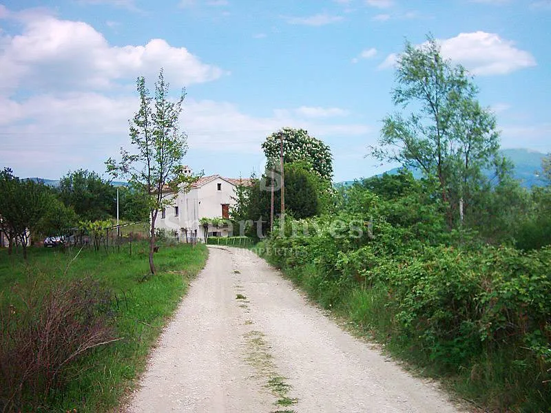 LUPOGLAV, Imanje od 83.294 m2 sa 4.500 građevinskog zemljišta - Lesišćina, Lupoglav