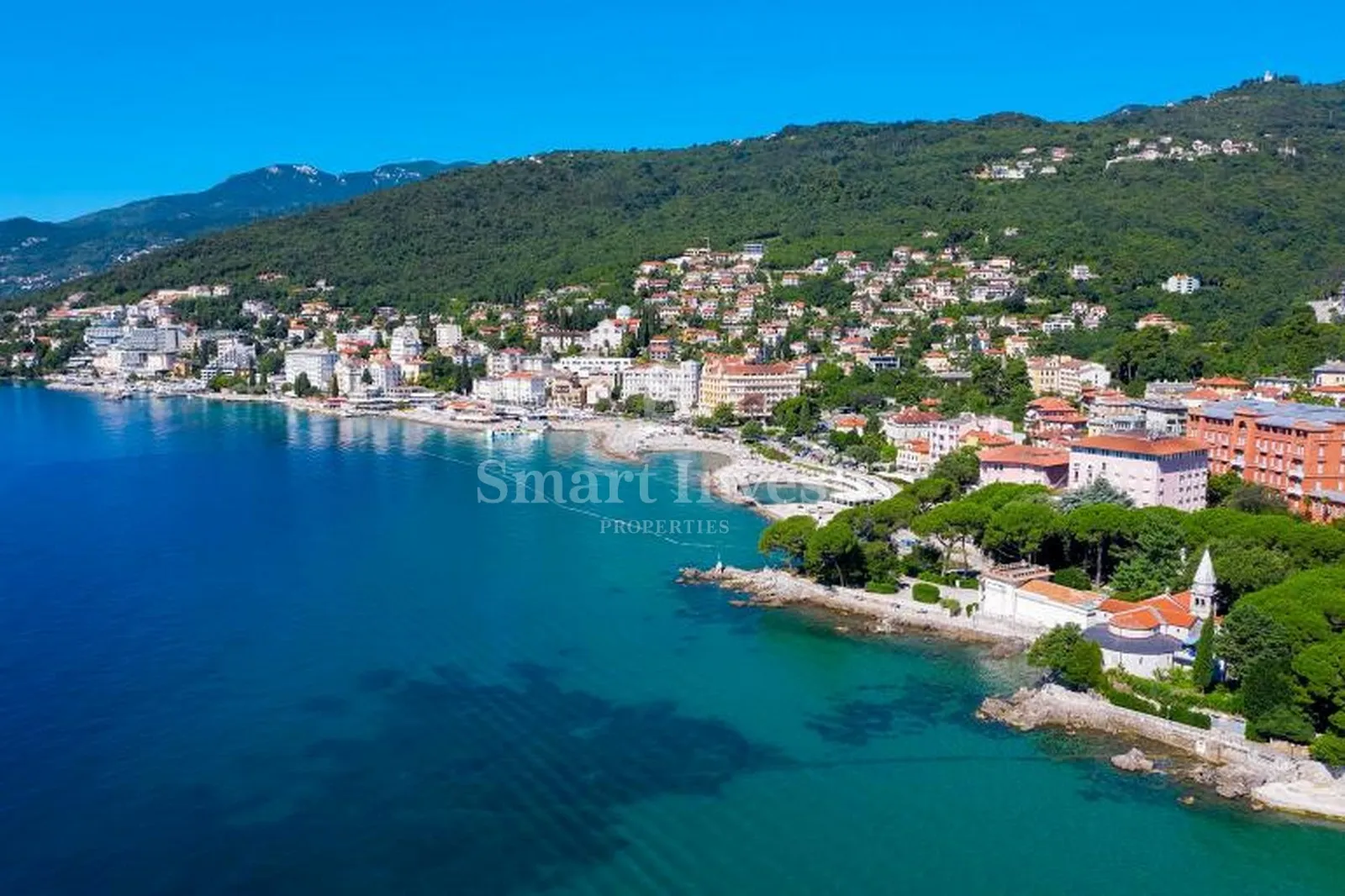 opatija – centar, poslovni prostor s izlogom - slika 1
