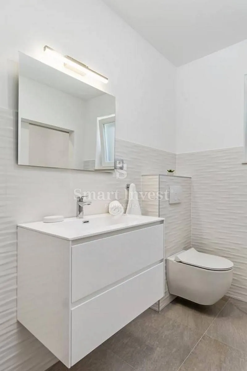 pobri, kuća od 200 m2 s bazenom i okućnicom od 750 m2 - slika 19