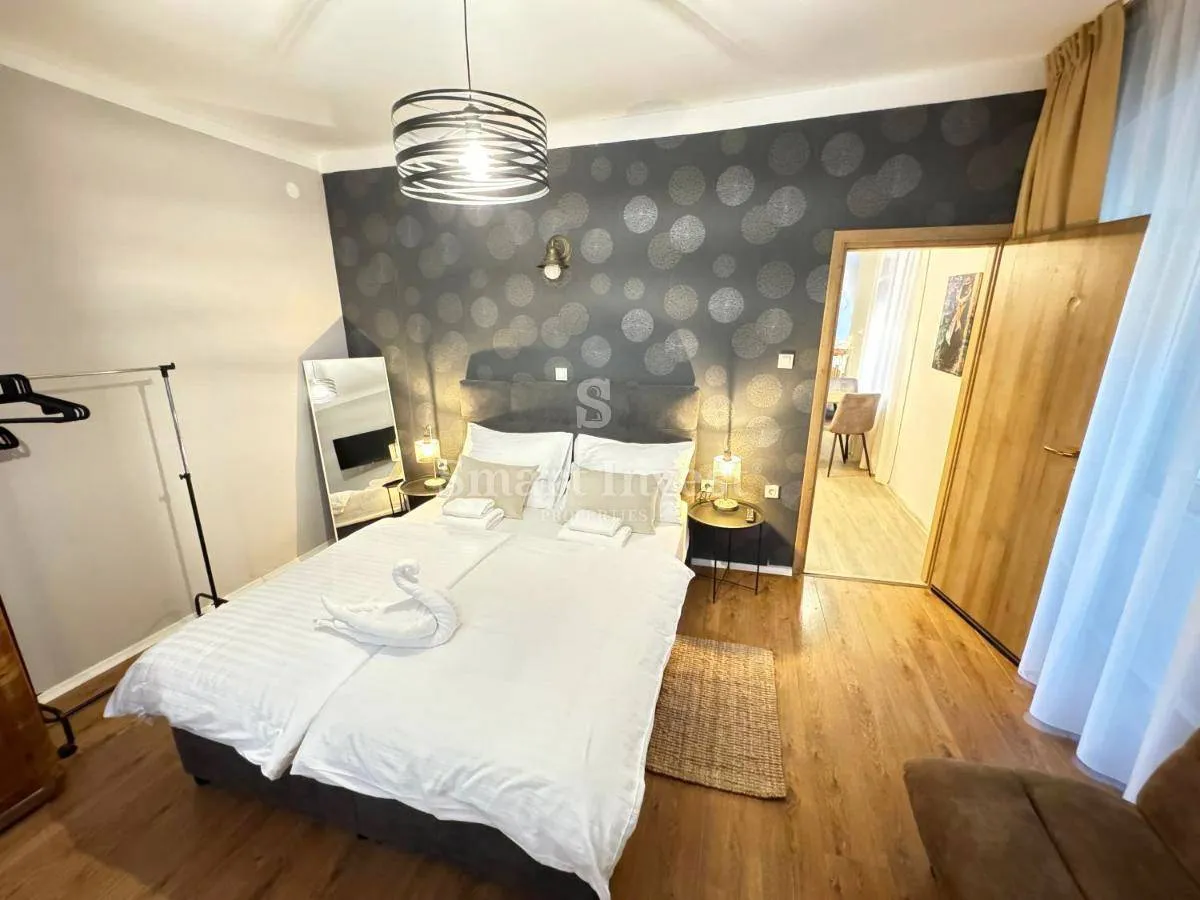 rijeka - korzo, dva apartmana s uhodanim poslom - slika 10