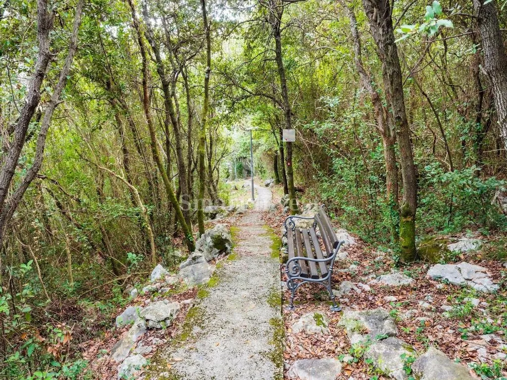 mošćenička draga, vila uz more s 6 apartmana i velikom okućnicom - slika 34