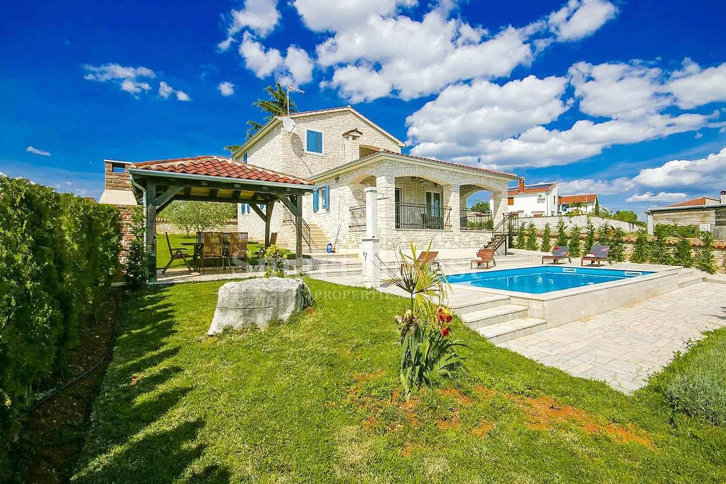 poreč okolica, prekrasna kamena vila s bazenom nedaleko mora - slika 2