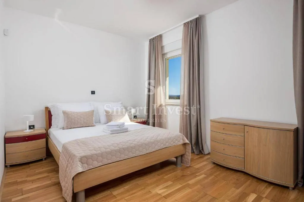 kraljevica, moderna villa s bazenom i pogledom na more - slika 28