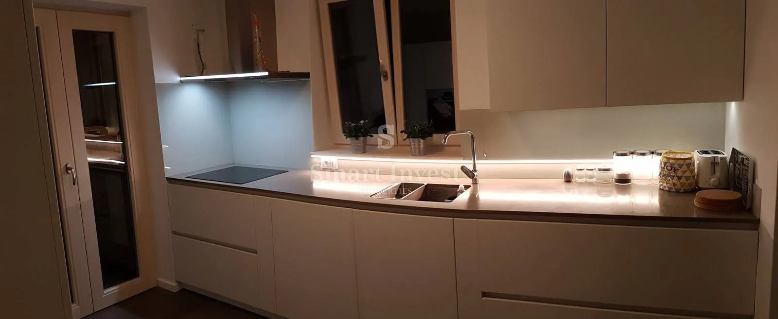 ika, novouređena kuća od 290 m2 s prekrasnim pogledom! - slika 14