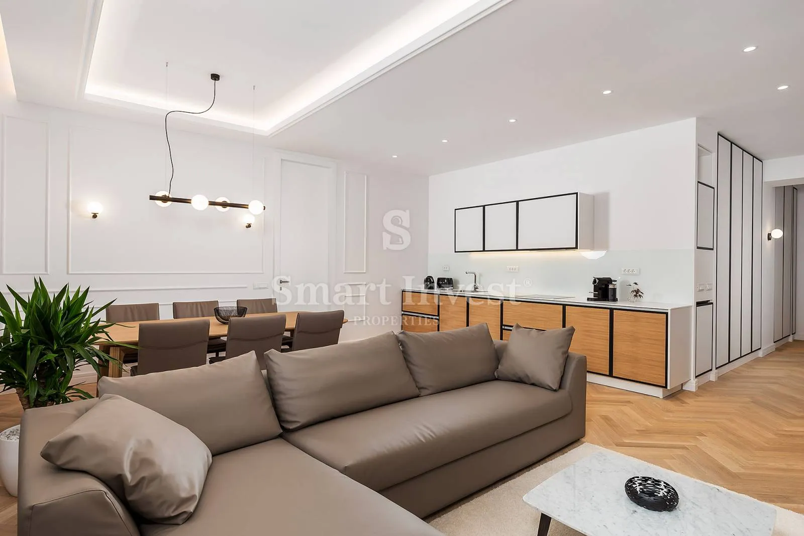 opatija – centar, luksuzan stan 2s+db u vili, 1. red do mora (a1) - slika 2