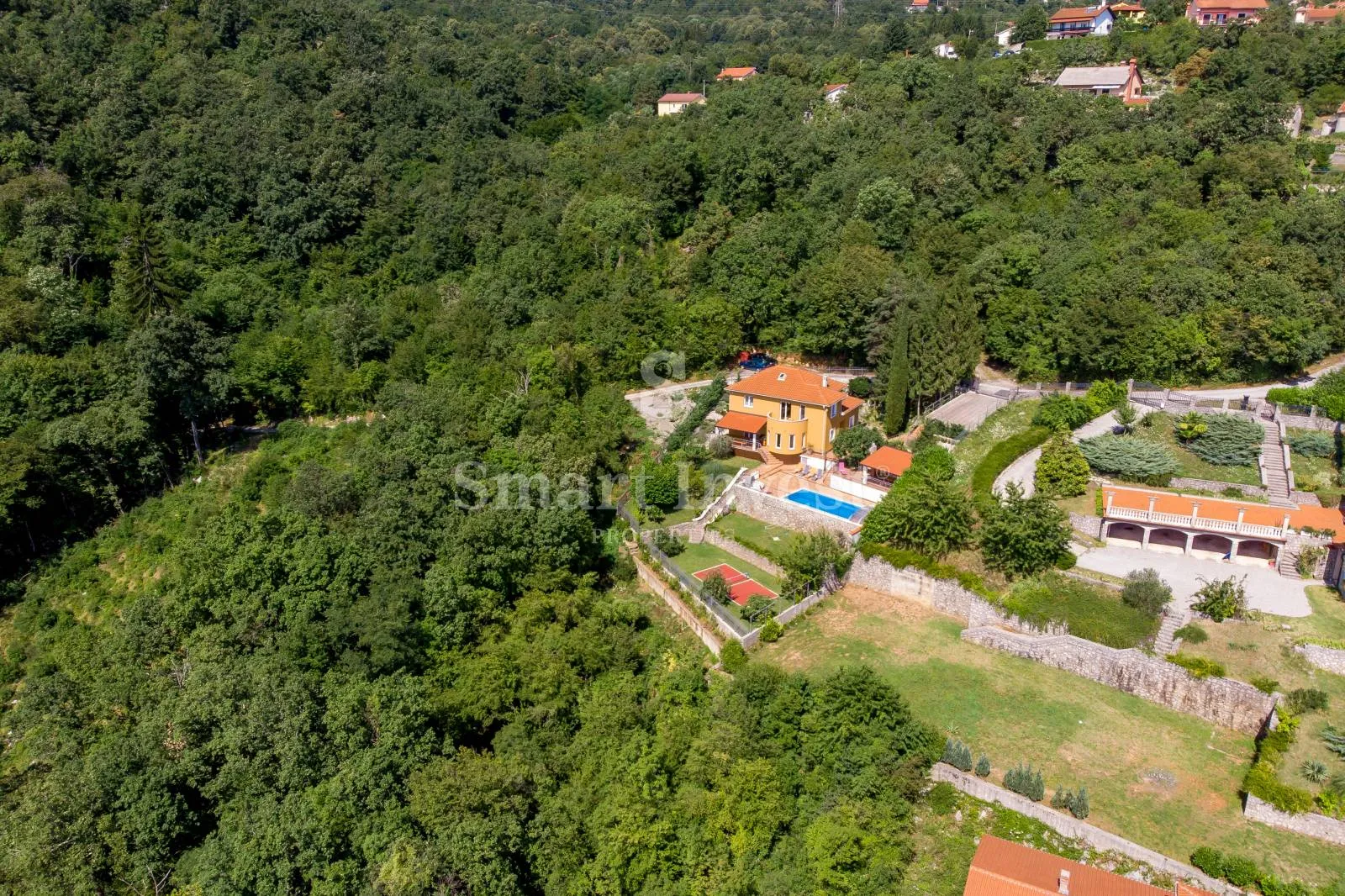 veprinac, prodaje izuzetna kuća sa bazenom i teniskim terenom - slika 89