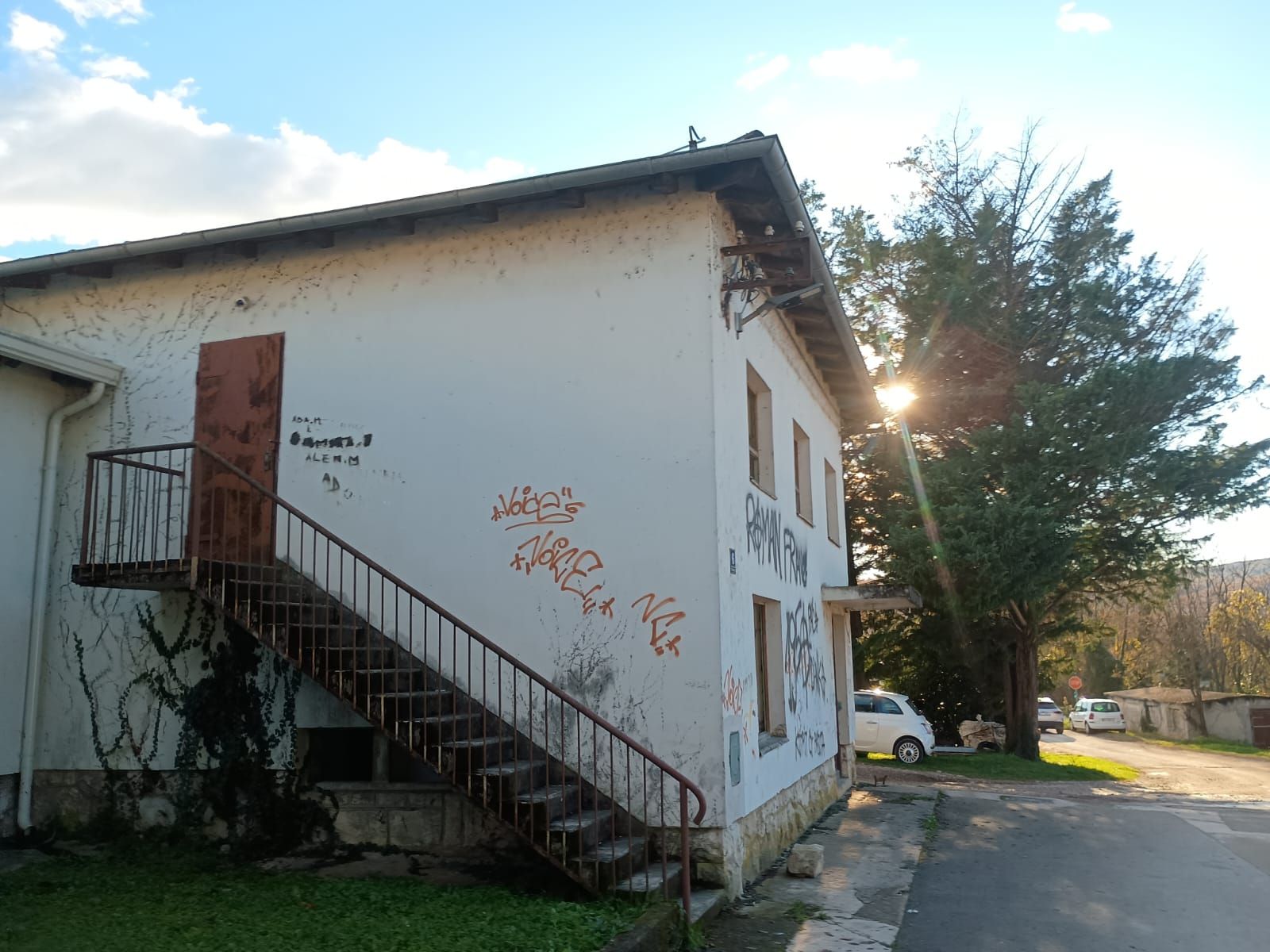 potpićan, staro kino skladišni/radiona, 280 m2 - slika 3