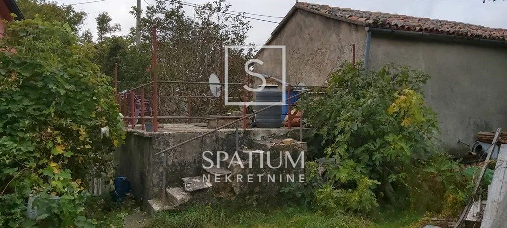 kuća u lupoglavu, brest pod učkom - slika 3