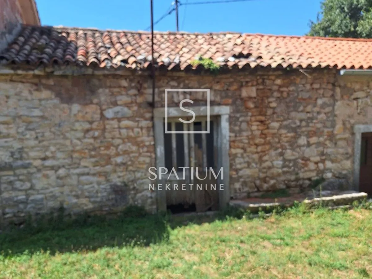 labin, okolica, kamena kuća za renovaciju - slika 2