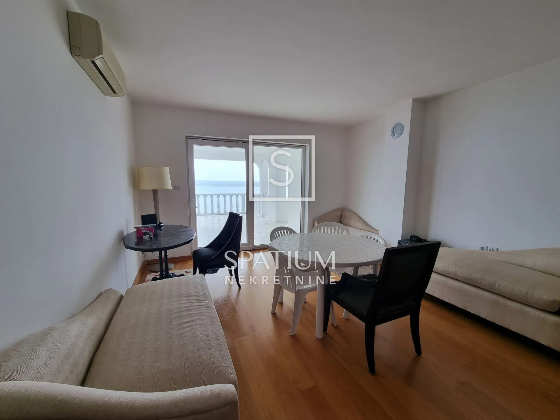 dramalj, crikvenica, vila s okućnicom, drugi red do mora - slika 2