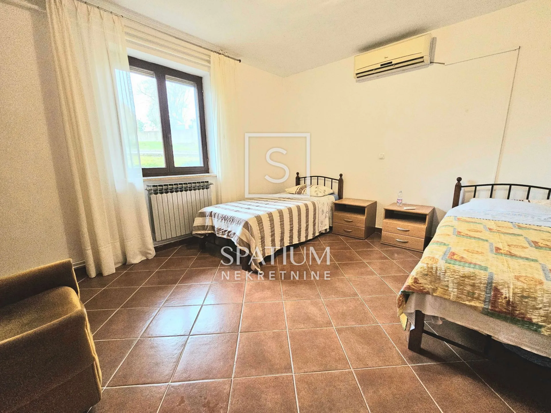 labin, samostojeća kuća - slika 12