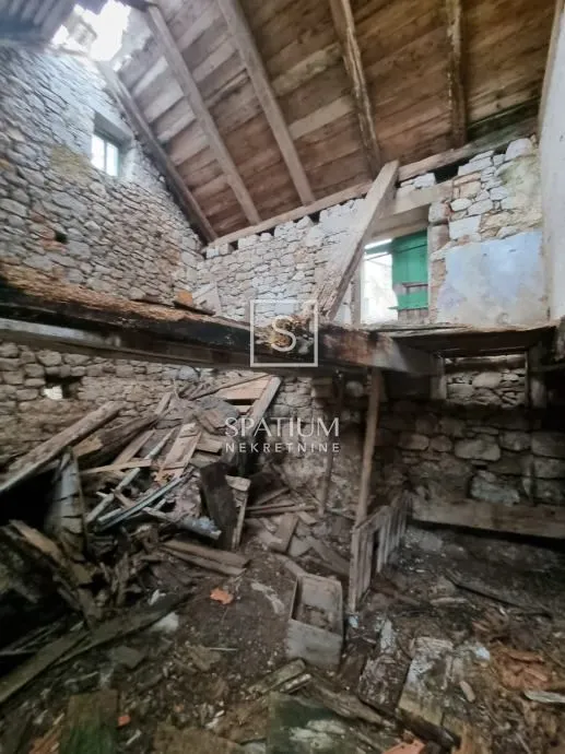 novi vinodolski, kamena kuća za obnovu - slika 9