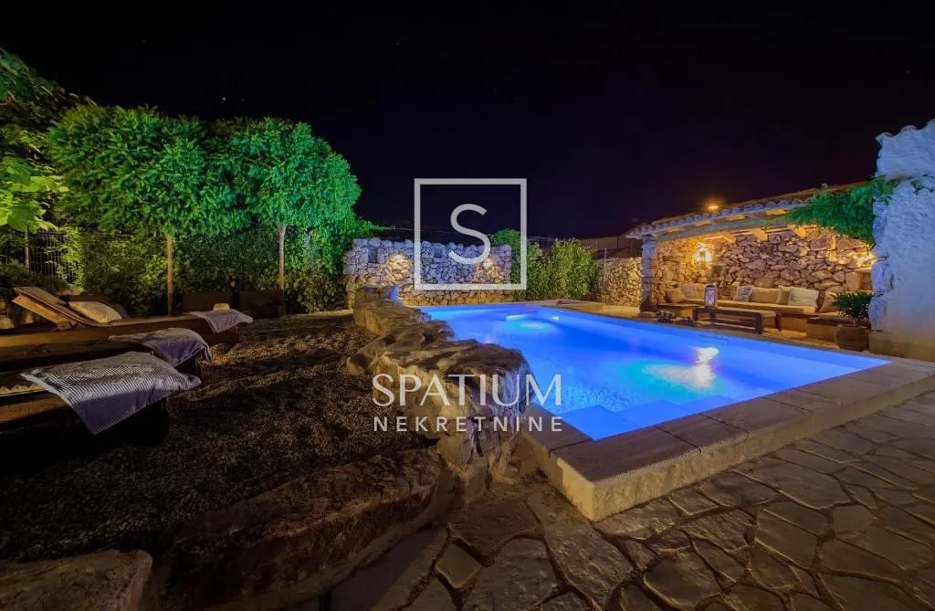 malinska, vila s bazenom - slika 29