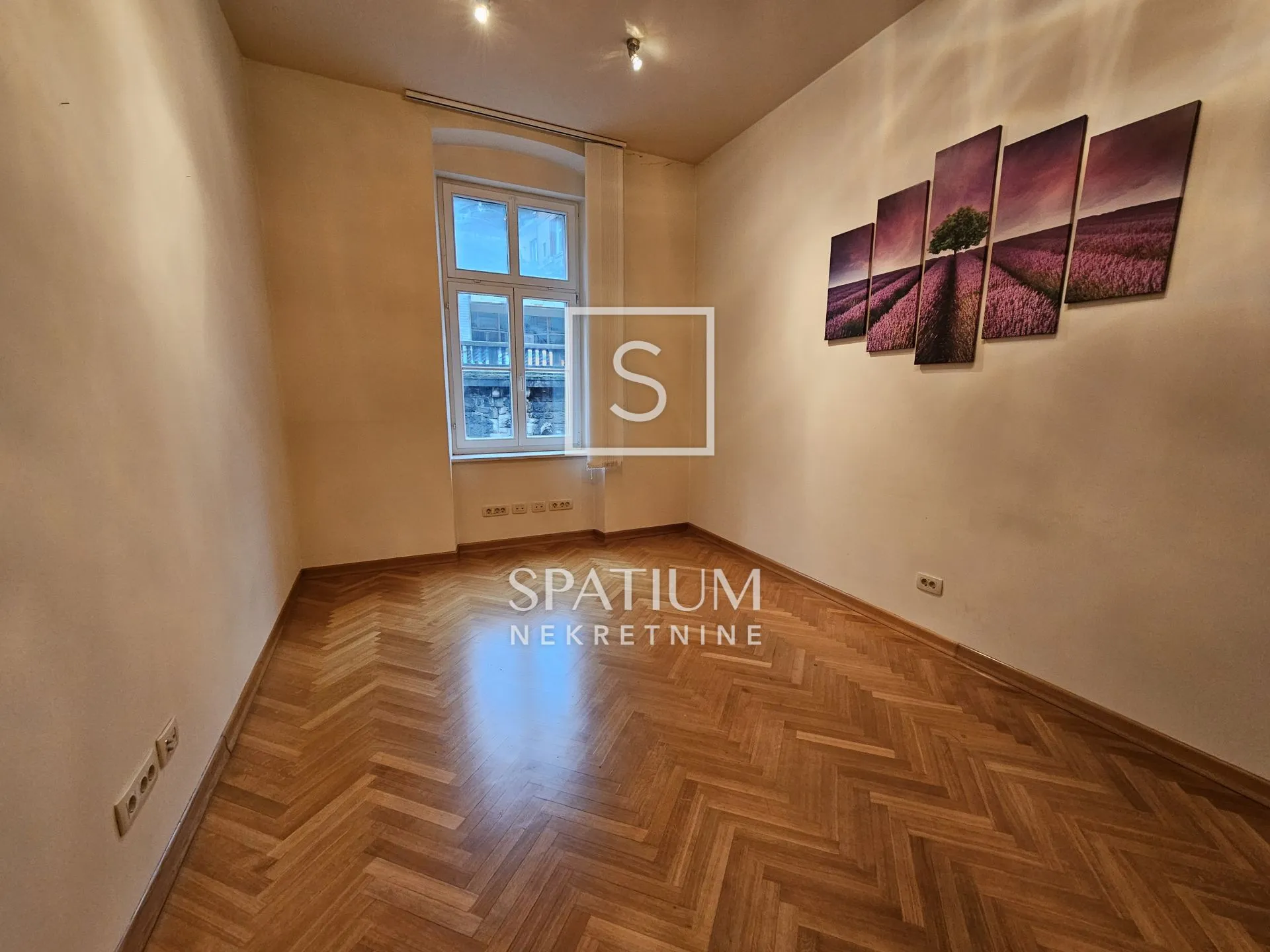 centar, poslovni prostor 17m2 - slika 2