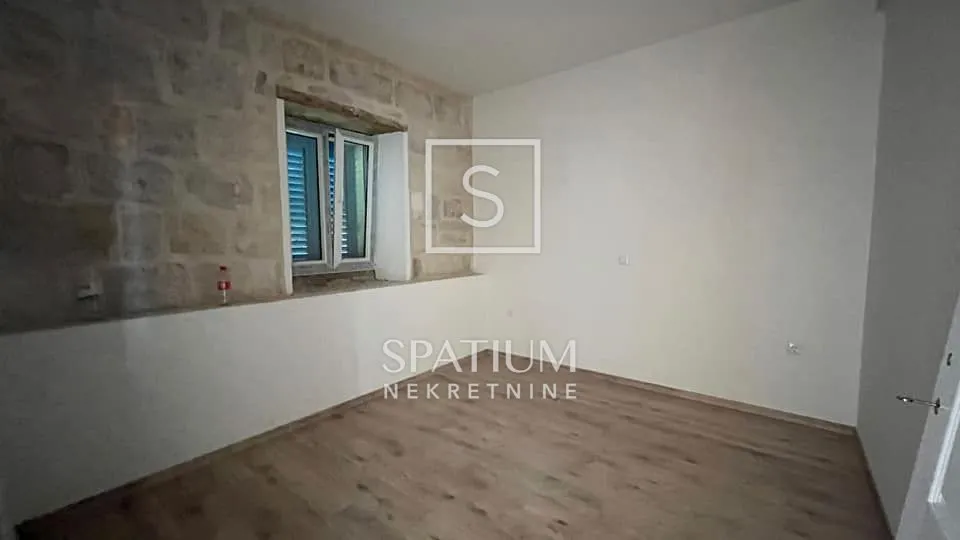 korčula, novouređeni apartman u kamenoj kući - slika 4