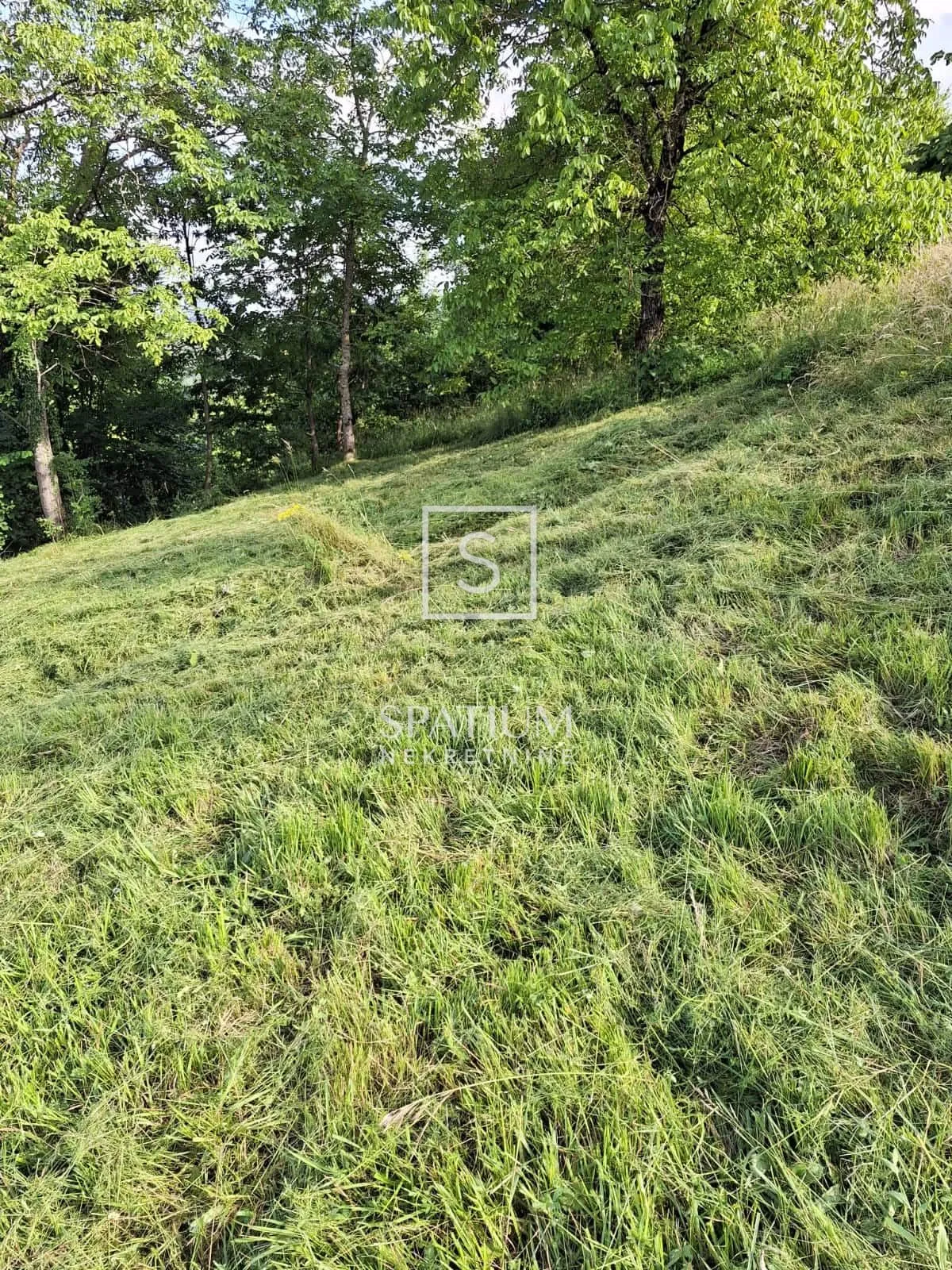 vrbovsko, građevinsko zemljište od 544 m2 - slika 4