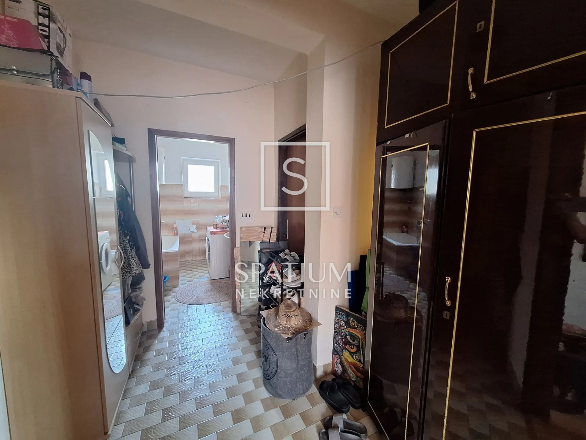 otok krk, samostojeća kuća na traženoj lokaciji - slika 4