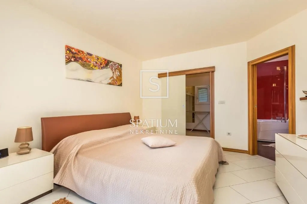 opatija, vila sa četiri stana na vrhunskoj lokaciji - slika 51