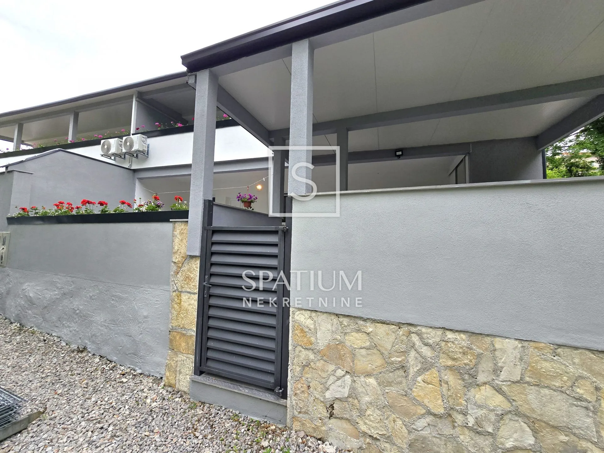 viškovo, novouređen stan s terasom - slika 3