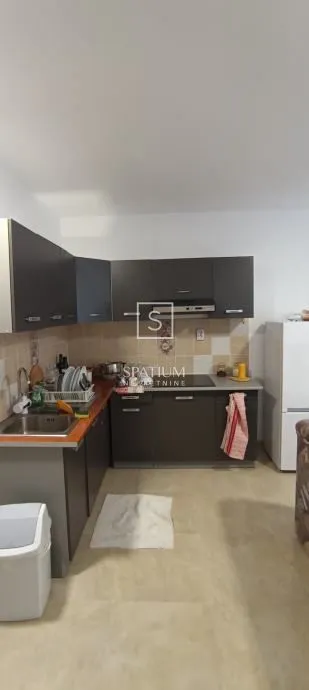 poreč, samostojeća kuća s više stambenih jedinica na mirnoj lokaciji - slika 7