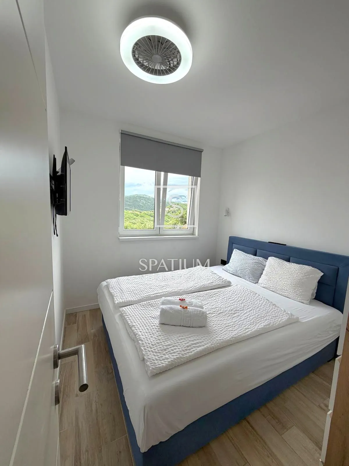 crikvenica, kuća s četiri apartmana i bazenom - slika 4