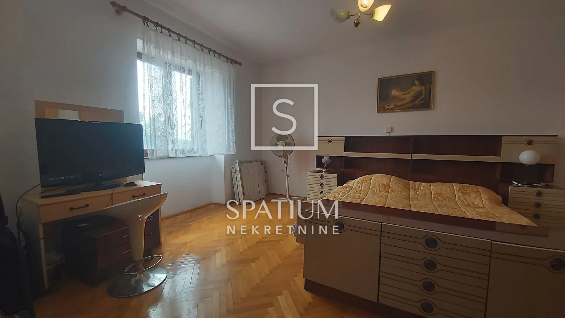 labin, kamena kuća u nizu s pogledom na grad - slika 3