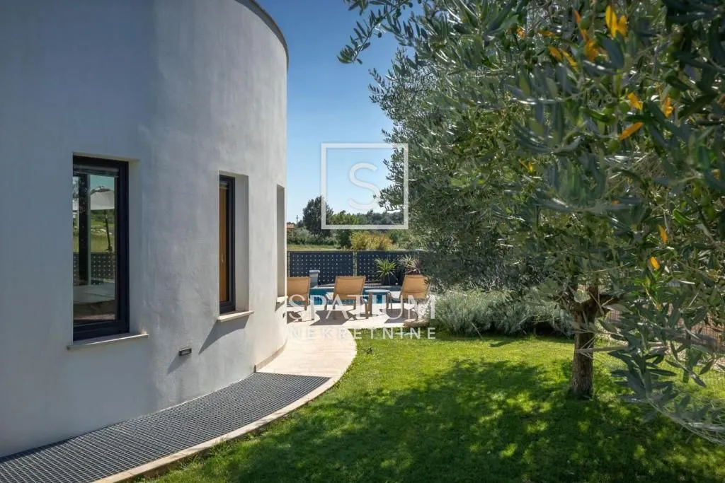 višnjan,villa sa bazenom - slika 34