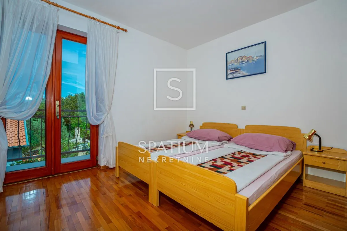 crikvenica, dvije apartmanske kuće i maslinik - slika 4